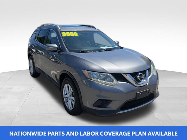 Used 2015 Nissan Rogue SV w/ SV Premium Package FWD image 2
