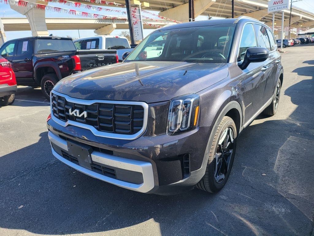 Used 2025 Kia Telluride S image 1