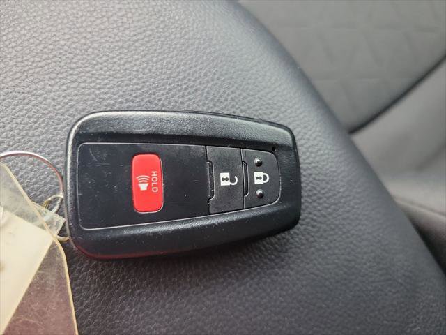 Certified 2023 Toyota RAV4 XLE FWD image 35