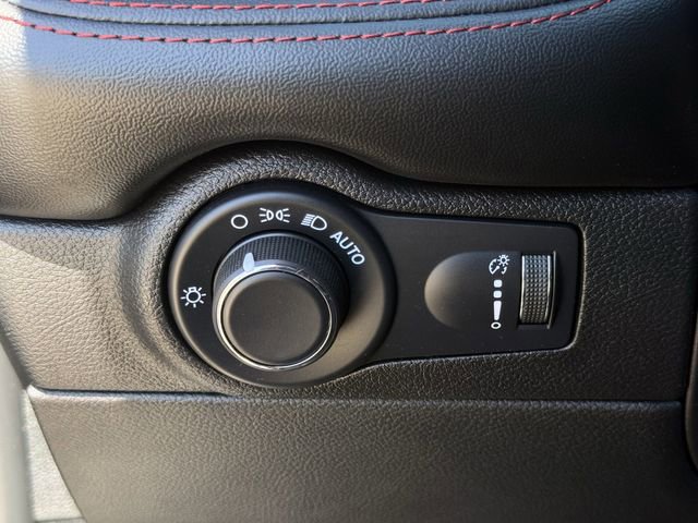 Used 2025 Dodge Durango R/T image 25