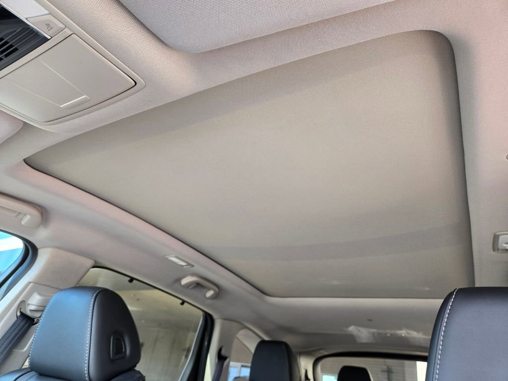 Certified 2024 Acura MDX FWD w/ Technology Package image 13