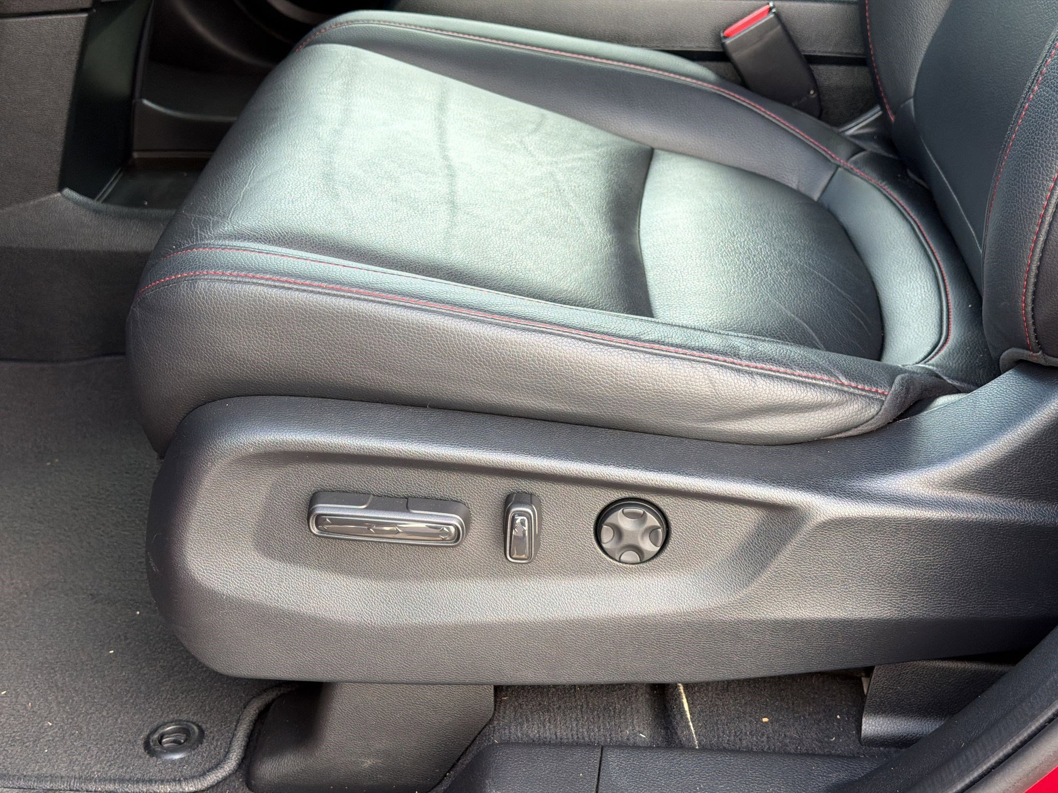 Used 2023 Honda Odyssey Sport image 13