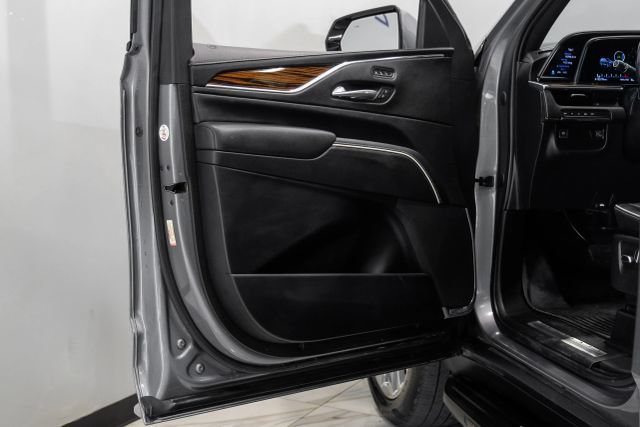 Used 2021 Cadillac Escalade ESV Premium Luxury AWD/4WD image 66