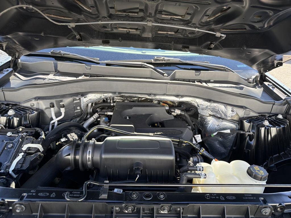 Used 2020 Ford Explorer XLT w/ Equipment Group 202A image 35