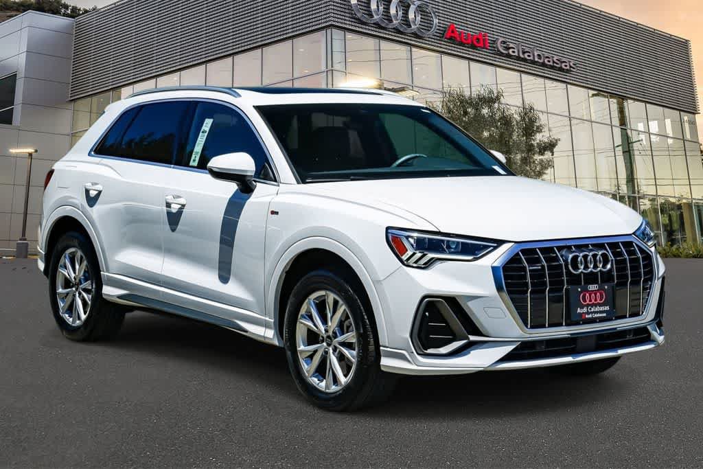 Used 2023 Audi Q3 2.0T Premium AWD/4WD image 5
