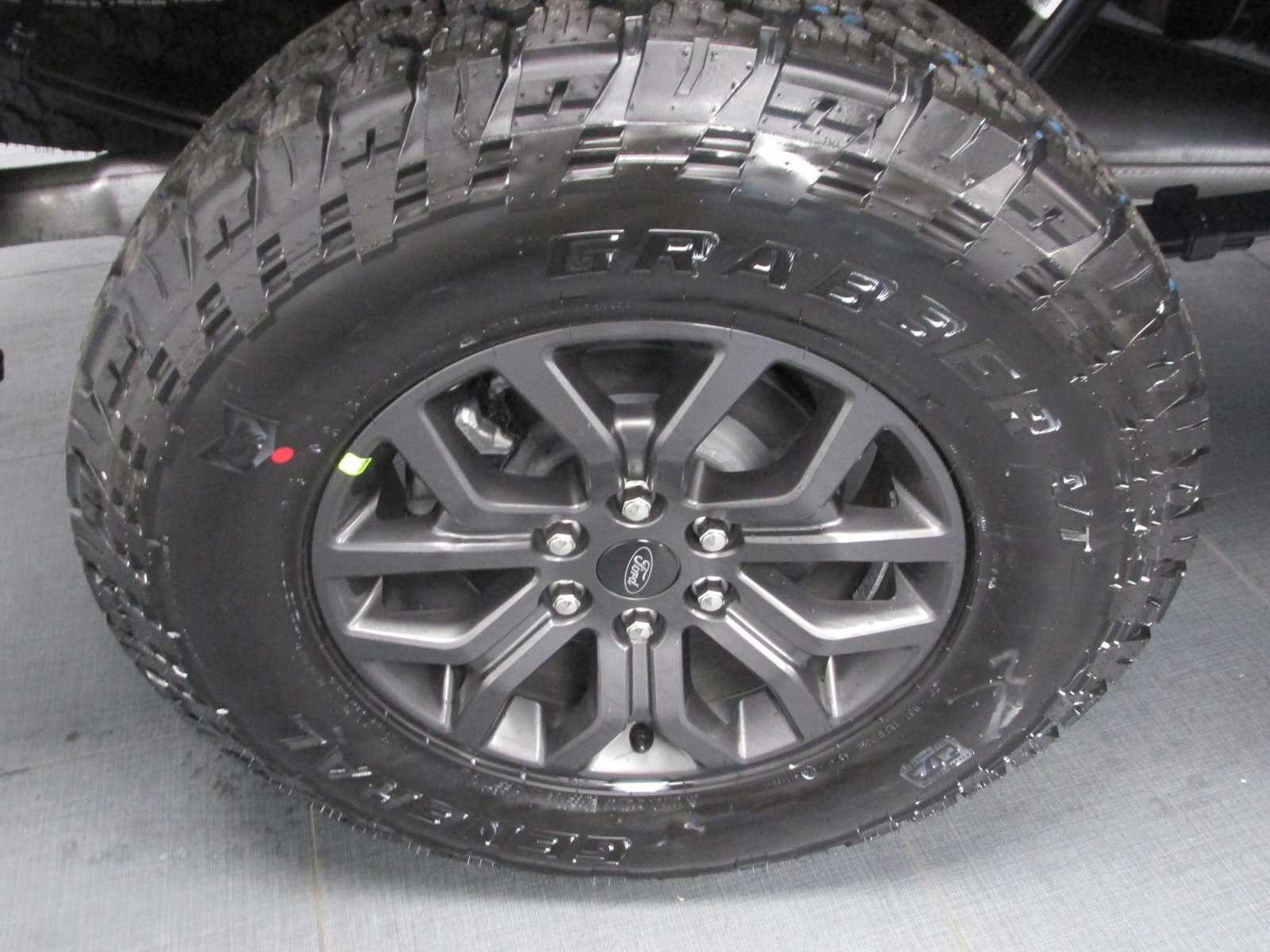 New 2025 Ford F150 Tremor w/ Bed Utility Package image 17