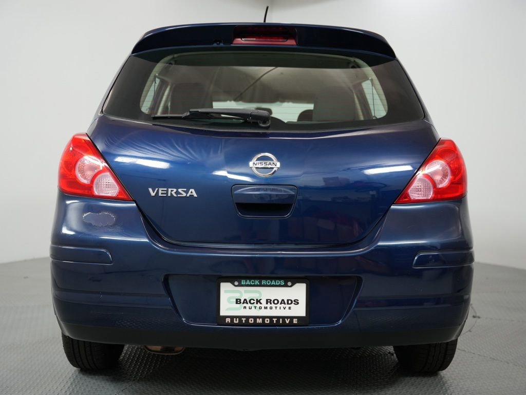 Used 2012 Nissan Versa 1.8 S image 8