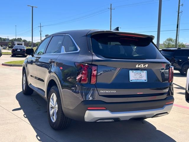 Used 2026 Kia Sorento LX FWD image 6