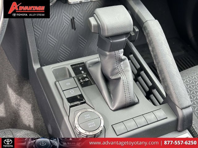 Used 2026 Toyota 4Runner SR5 RWD image 34