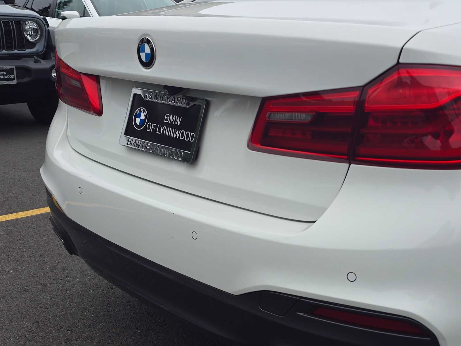 Used 2018 BMW 530i w/ M Sport Package RWD image 13