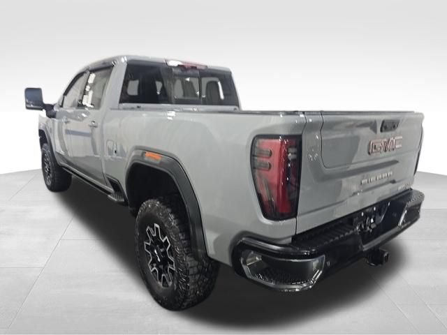 Used 2025 GMC Sierra 2500 AT4X AWD/4WD image 4