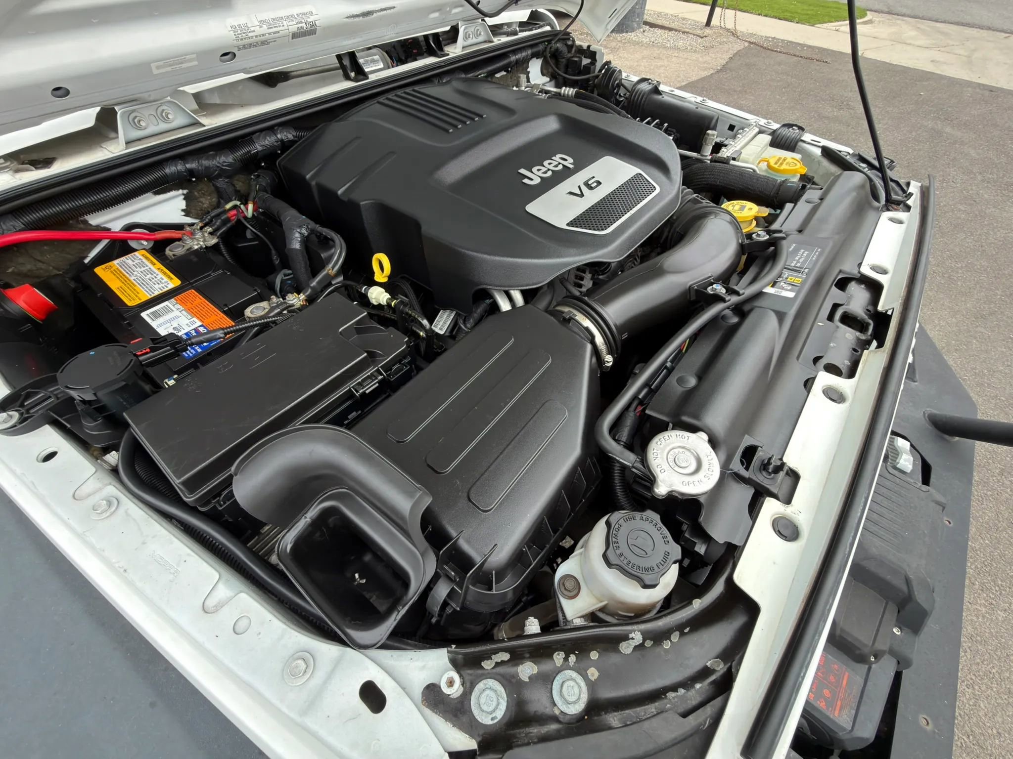 Used 2018 Jeep Wrangler Sport image 4