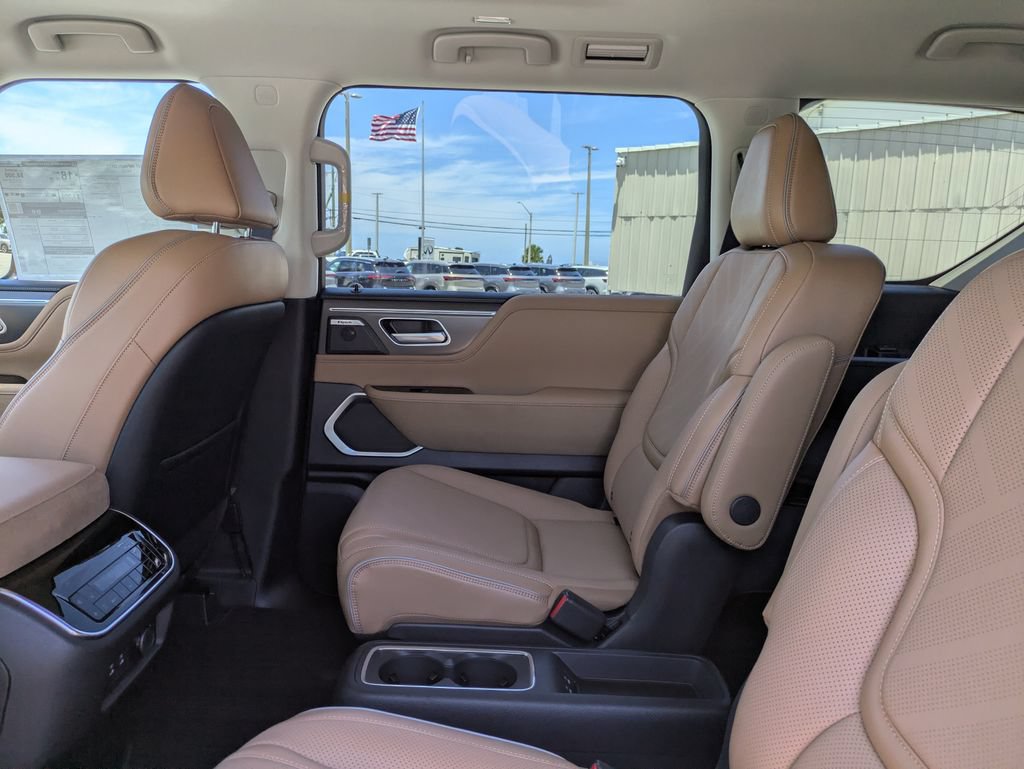New 2027 INFINITI QX80 Luxe w/ Cargo Package RWD image 14