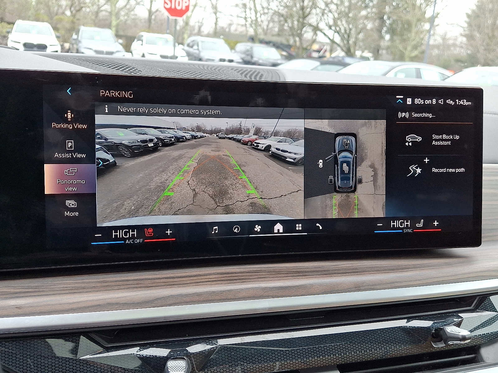 Used 2025 BMW X7 xDrive40i w/ Premium Package AWD/4WD image 20