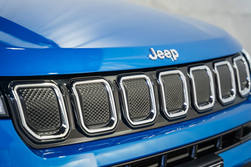 Certified 2022 Jeep Compass Limited w/ Sun and Sound Group image 14