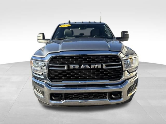 Used 2024 RAM 3500 Big Horn image 7