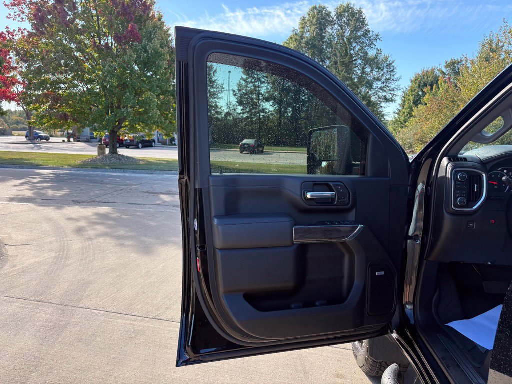 Used 2021 Chevrolet Silverado 3500 LTZ w/ LTZ Plus Package AWD/4WD image 13