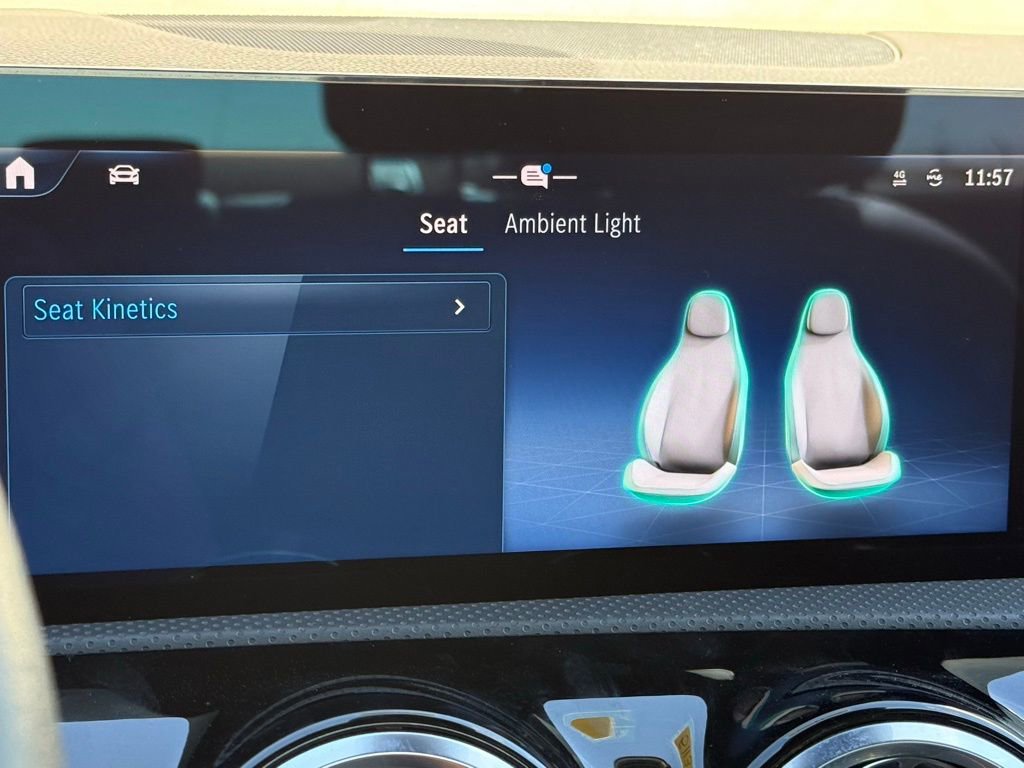 Used 2025 Mercedes-Benz CLA 250 4MATIC image 12