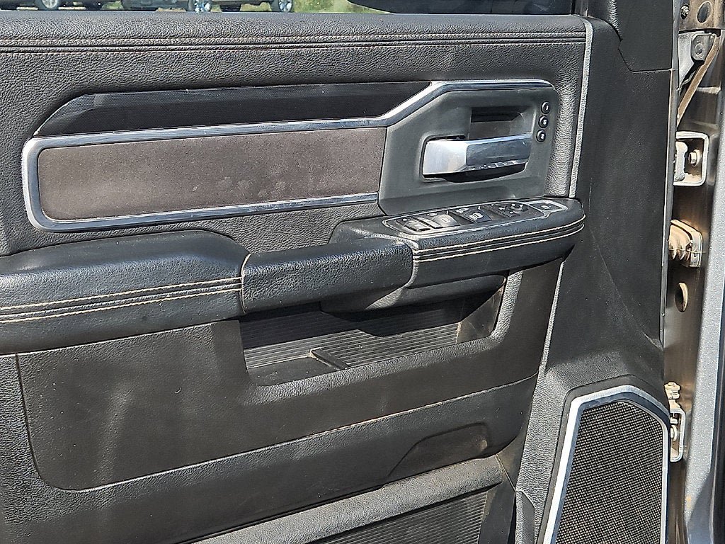 Used 2019 RAM 3500 Laramie AWD/4WD image 21