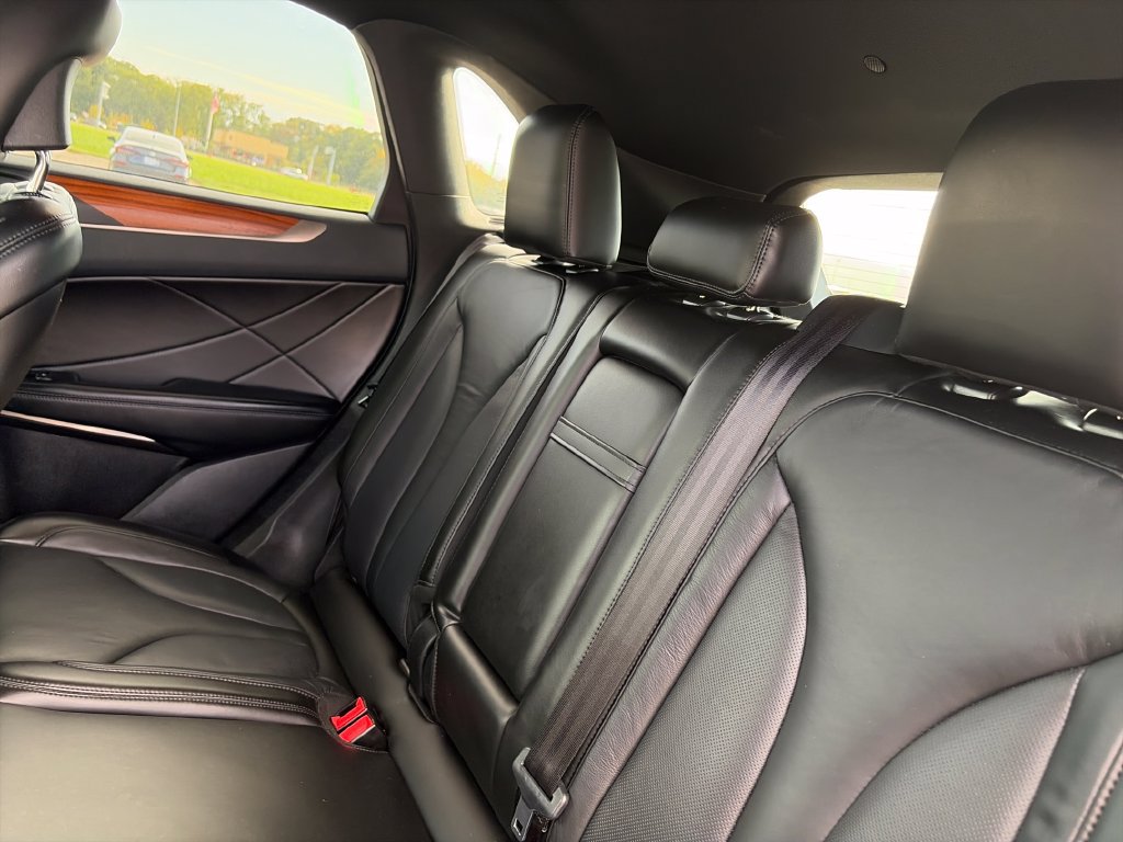 Used 2019 Lincoln MKC Select w/ Select Plus Package FWD image 31