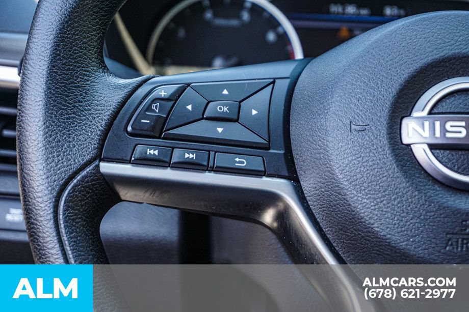 Used 2025 Nissan Altima 2.5 SV FWD image 28