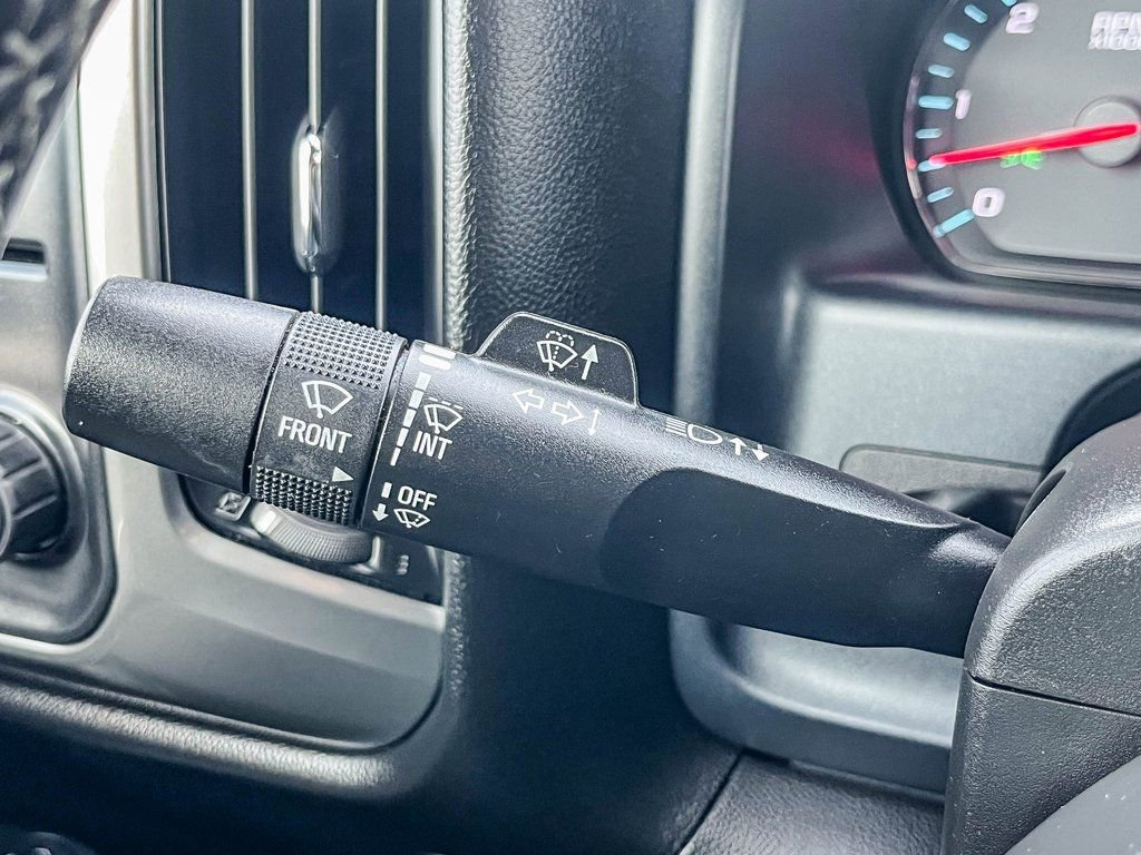 Used 2018 Chevrolet Silverado 1500 LT w/ All Star Edition image 59