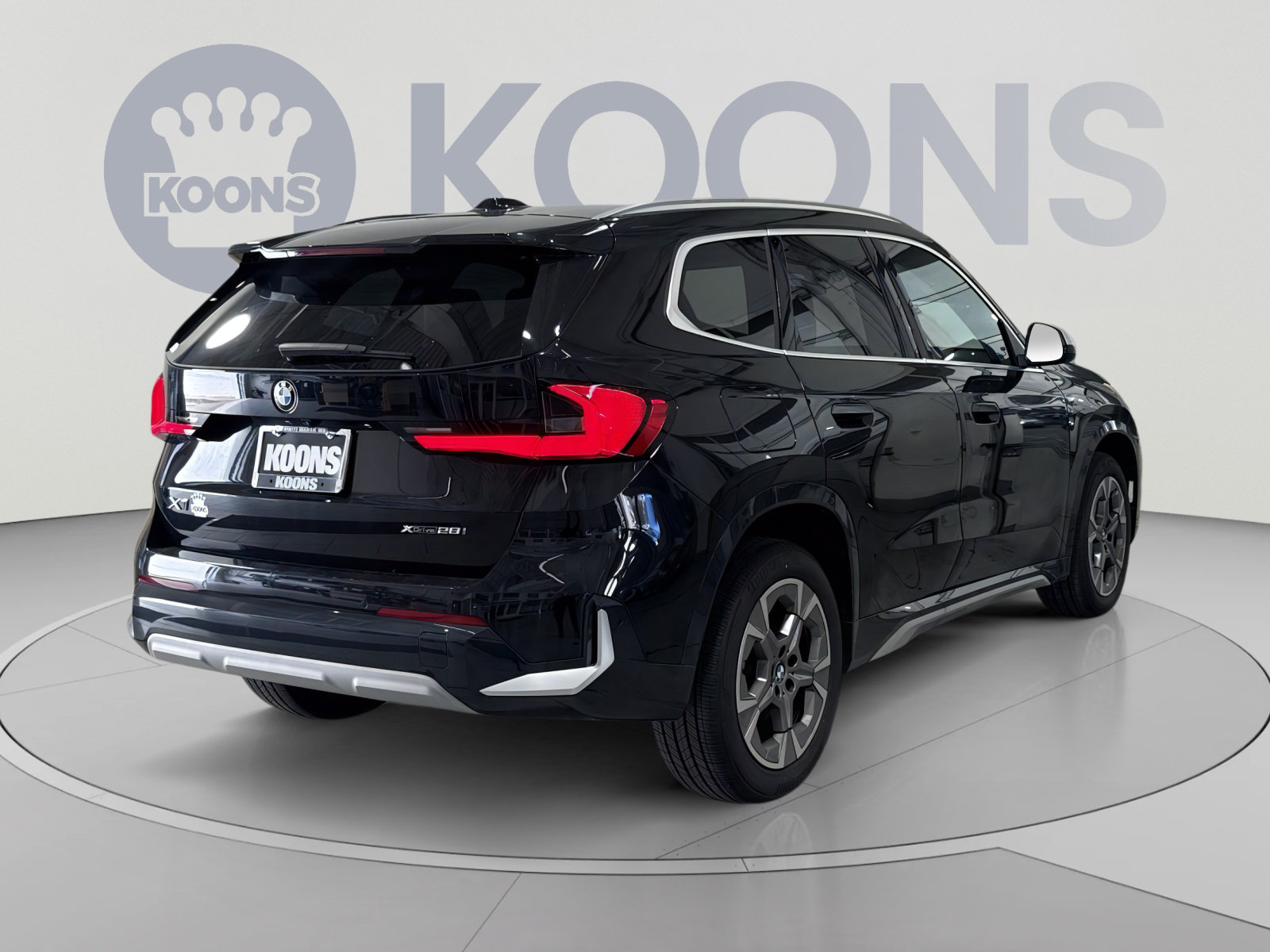 Used 2023 BMW X1 xDrive28i w/ Convenience Package AWD/4WD image 11