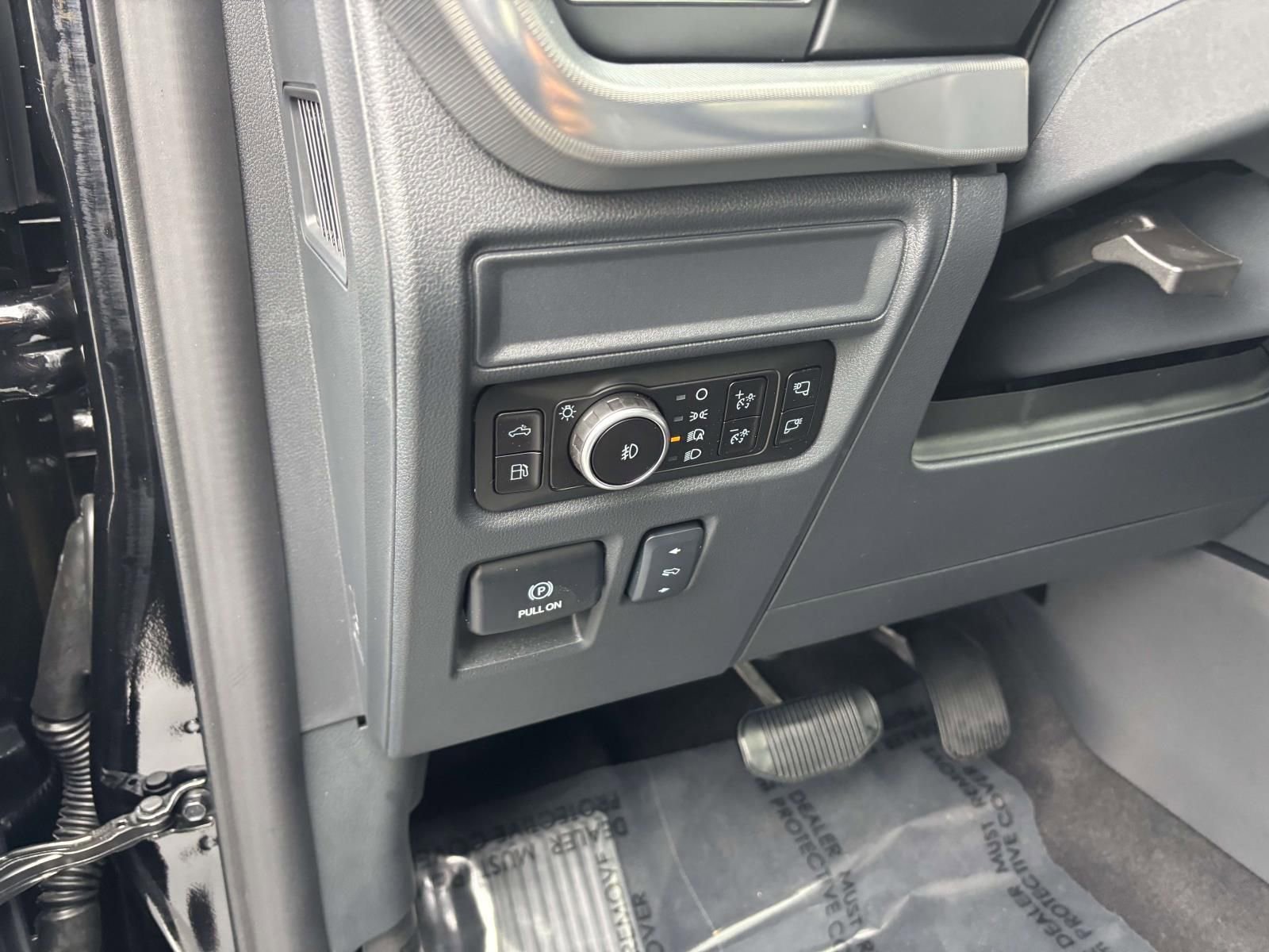 New 2025 Ford F150 Lariat w/ Equipment Group 502A High image 15