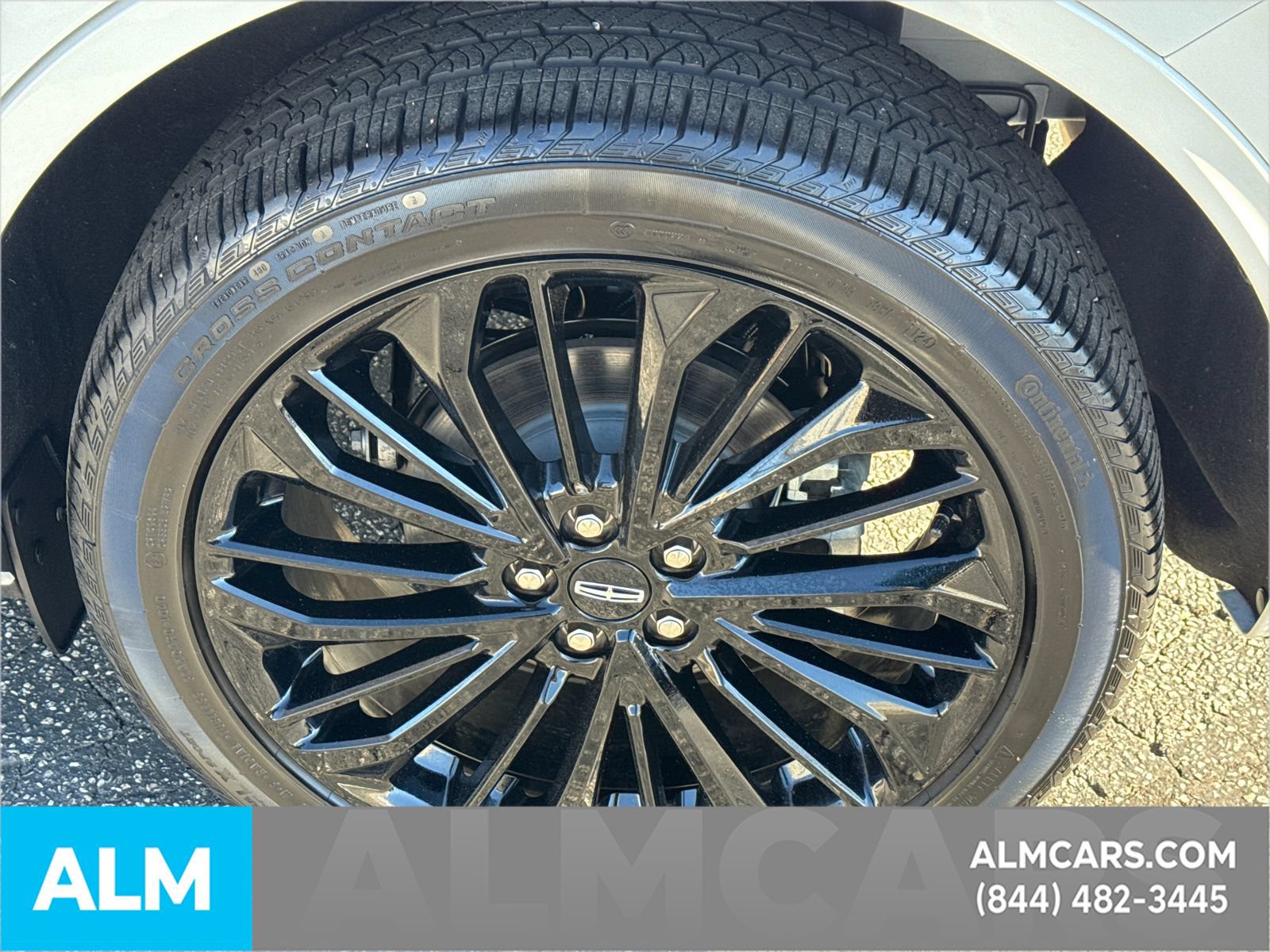 Used 2024 Lincoln Corsair Reserve w/ Jet Appearance Package AWD/4WD image 24