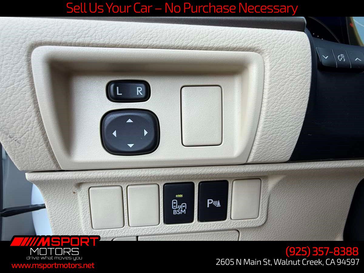 Used 2015 Lexus ES 350 w/ Premium Package FWD image 24