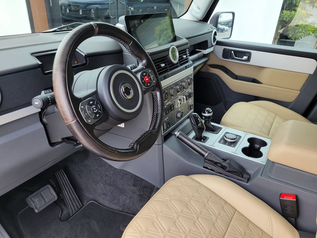 New 2025 INEOS Grenadier Quartermaster AWD/4WD image 16