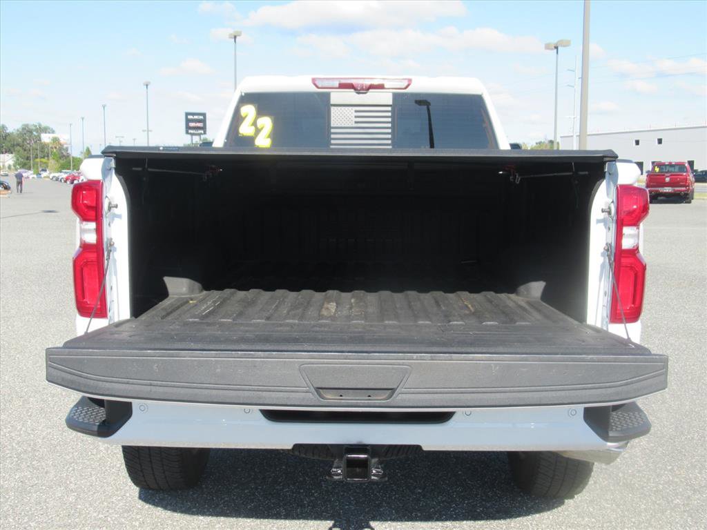 Used 2022 Chevrolet Silverado 2500 High Country w/ Technology Package image 6