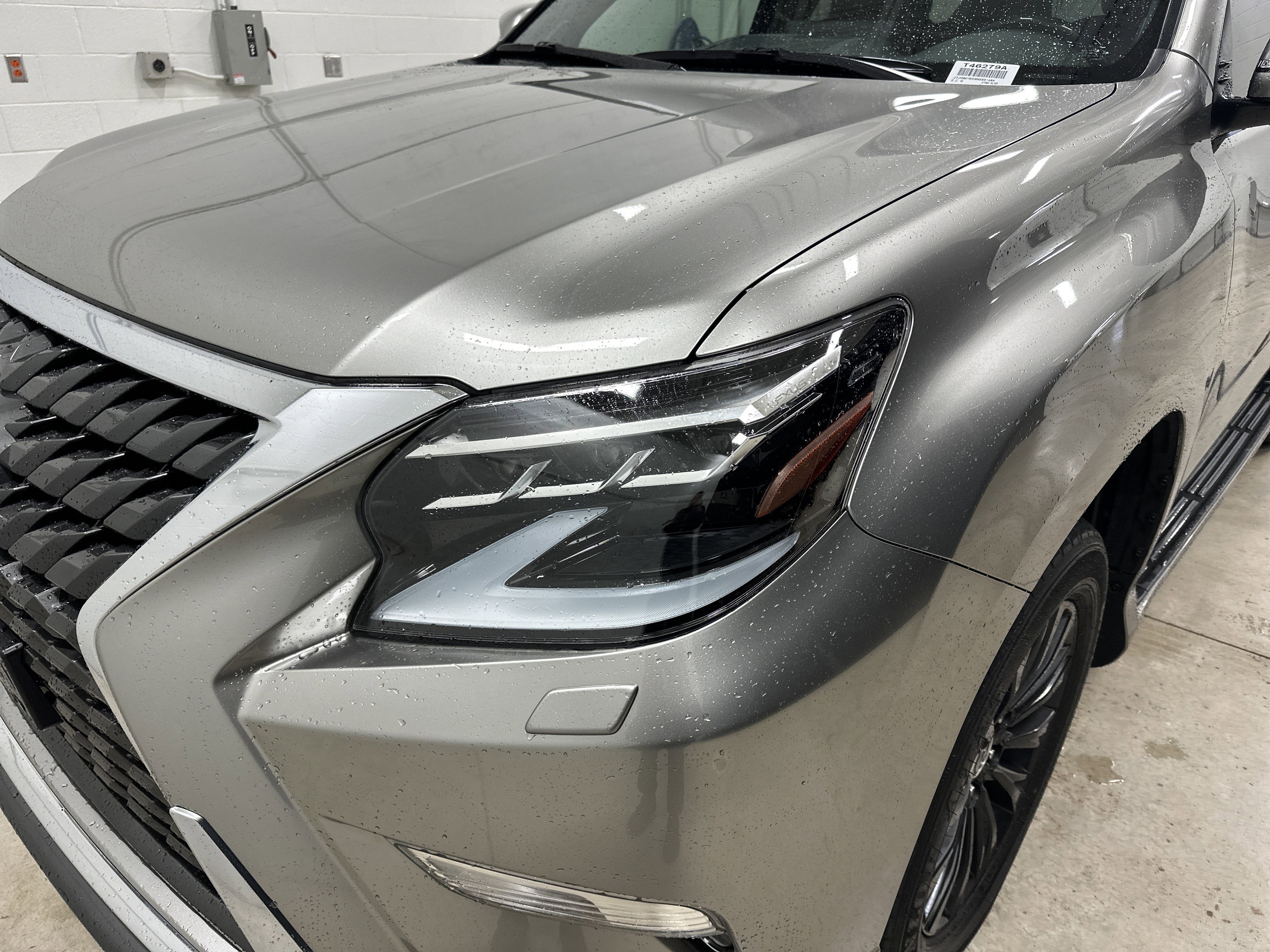 Certified 2022 Lexus GX 460 Luxury w/ Sport Design Package AWD/4WD image 6