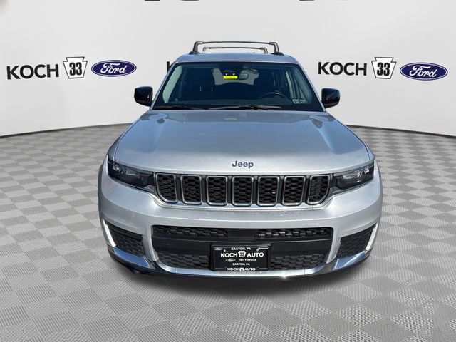 Used 2021 Jeep Grand Cherokee L Laredo w/ Luxury Tech Group I AWD/4WD image 2