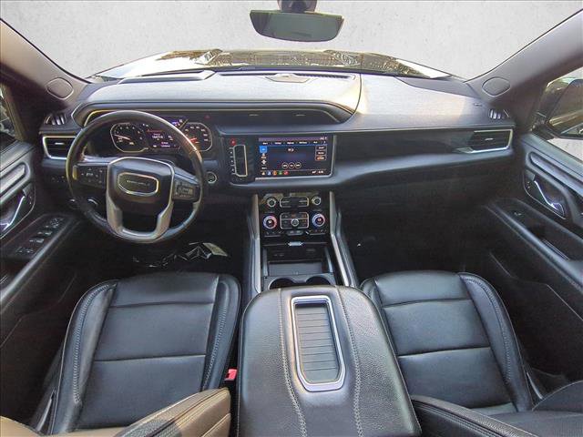 Used 2021 GMC Yukon XL Denali w/ Denali Premium Package image 20