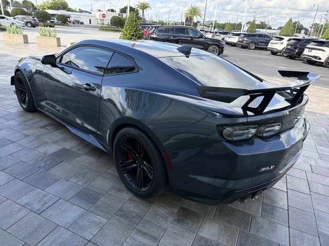 Used 2019 Chevrolet Camaro ZL1 RWD image 4