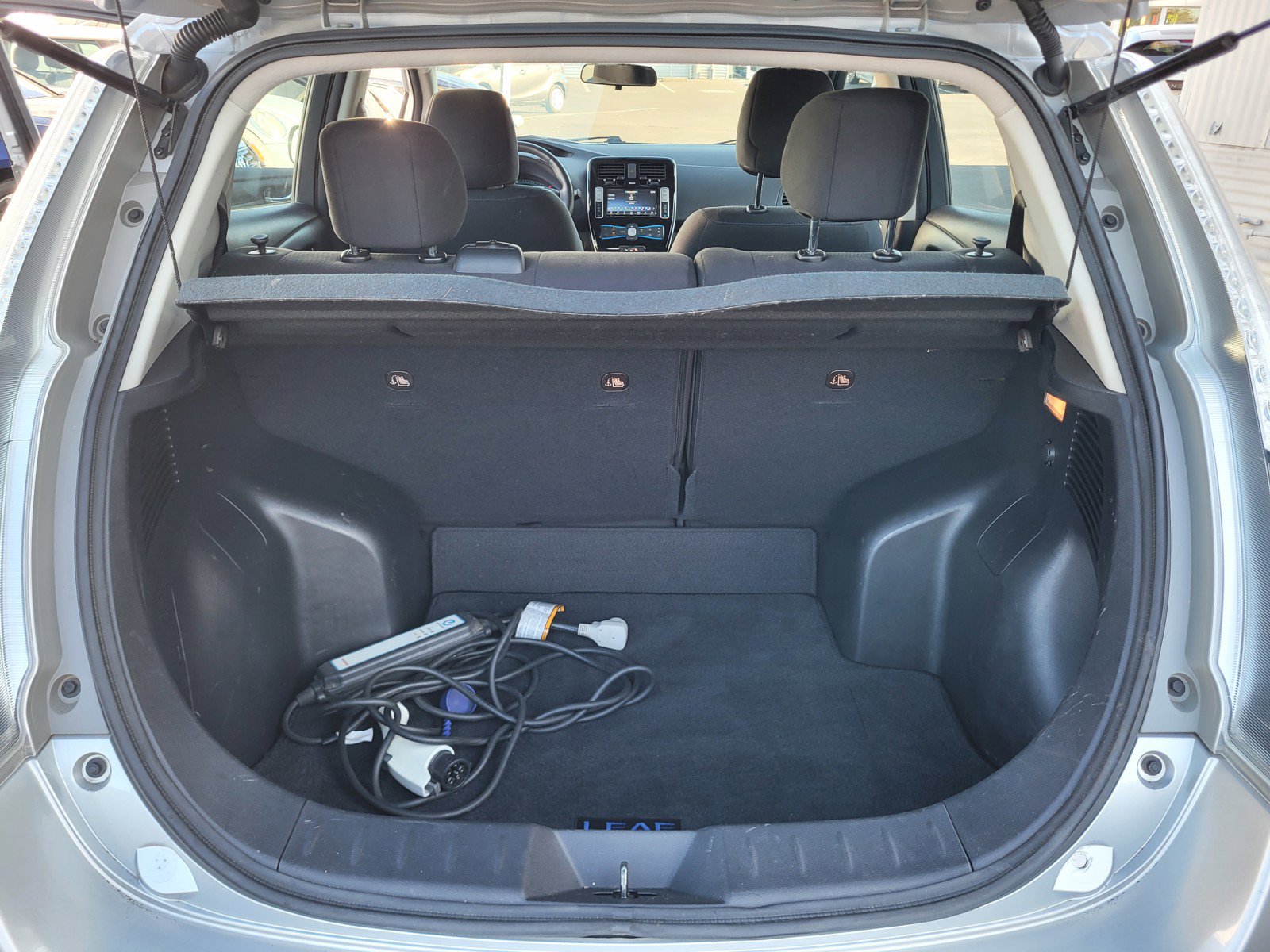Certified 2017 Nissan Leaf SV FWD image 19