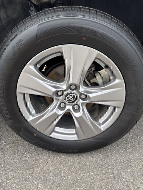 Certified 2024 Toyota RAV4 XLE image 10