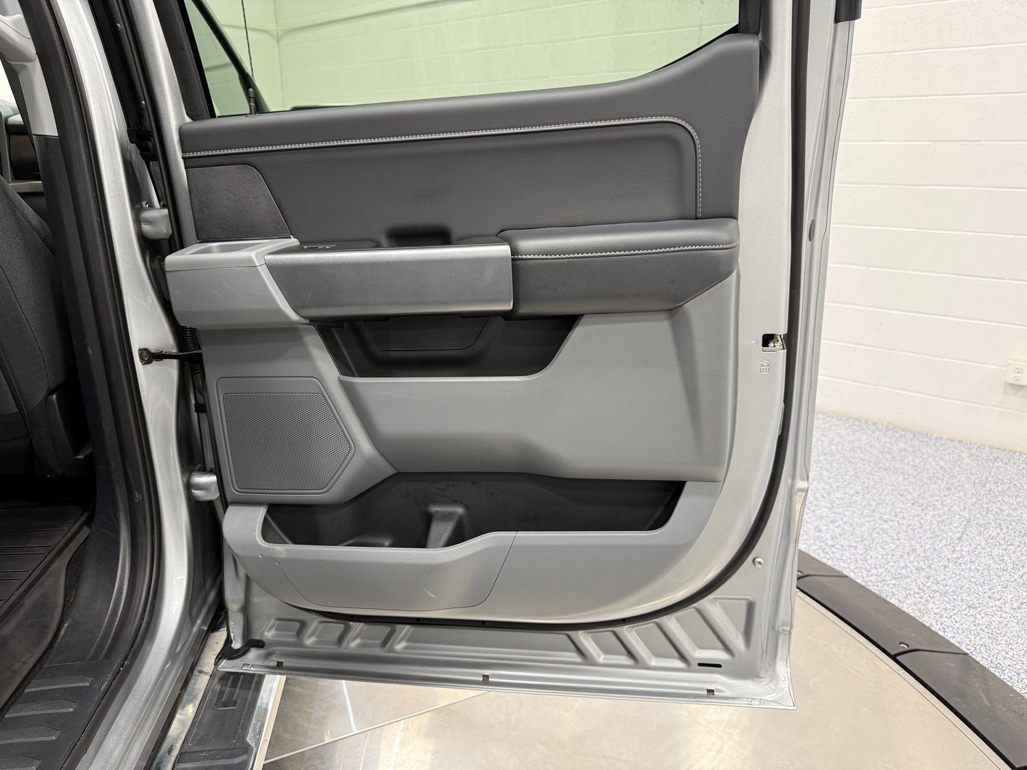 Used 2024 Ford F150 XLT w/ Equipment Group 302A MID image 34