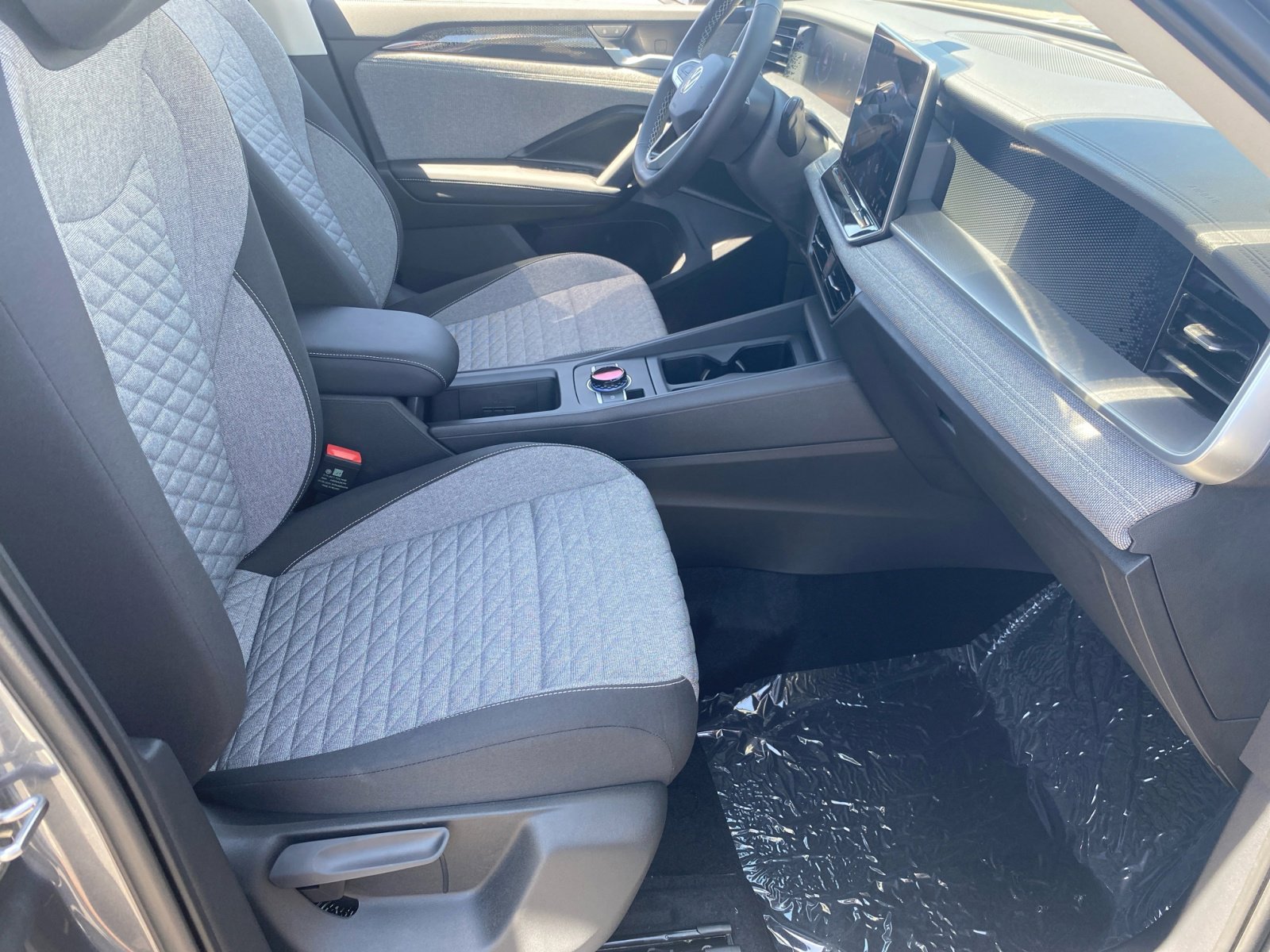 New 2025 Volkswagen Tiguan S image 18