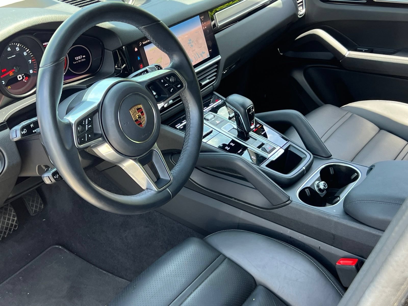 Certified 2022 Porsche Cayenne Platinum Edition AWD/4WD image 4