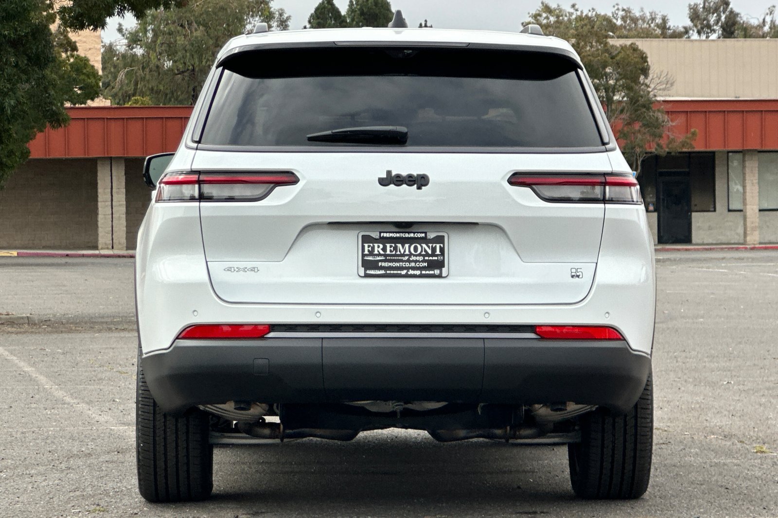 New 2026 Jeep Grand Cherokee L Limited AWD/4WD image 4