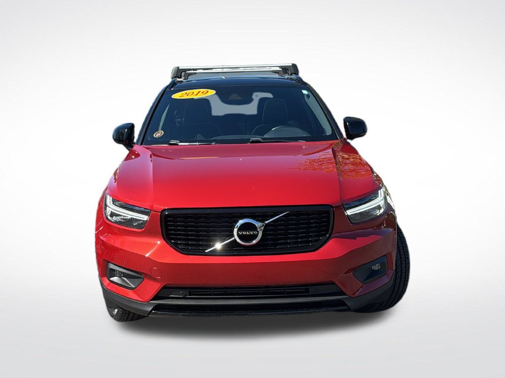 Used 2019 Volvo XC40 T5 R-Design AWD/4WD image 2