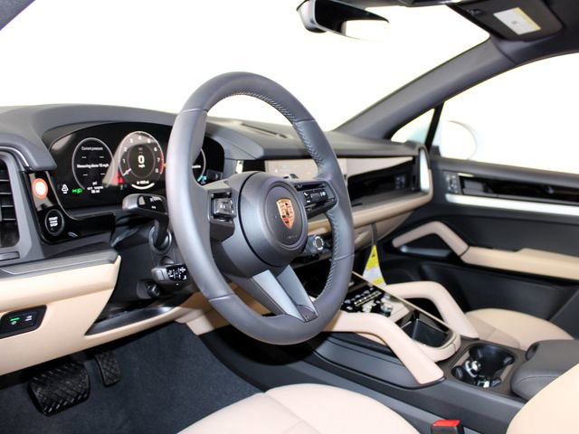 New 2026 Porsche Cayenne AWD/4WD image 4