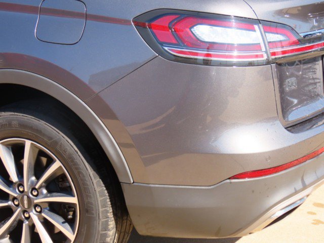 Certified 2022 Lincoln Nautilus FWD image 12