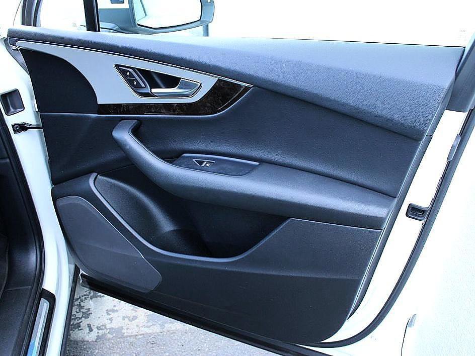 Used 2019 Audi Q7 2.0T Premium w/ Convenience Package image 26