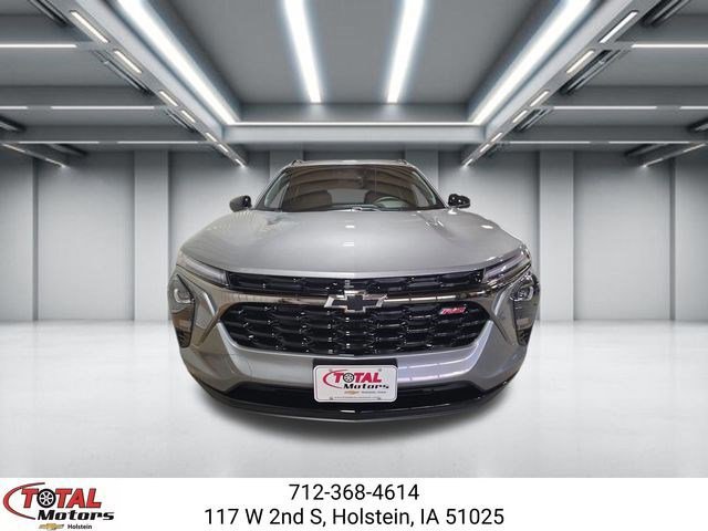 New 2026 Chevrolet Trax RS w/ Driver Confidence Package FWD image 3