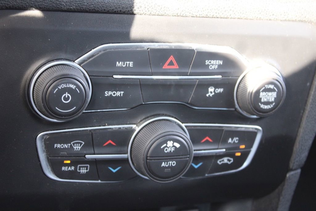Used 2017 Dodge Charger R/T image 32