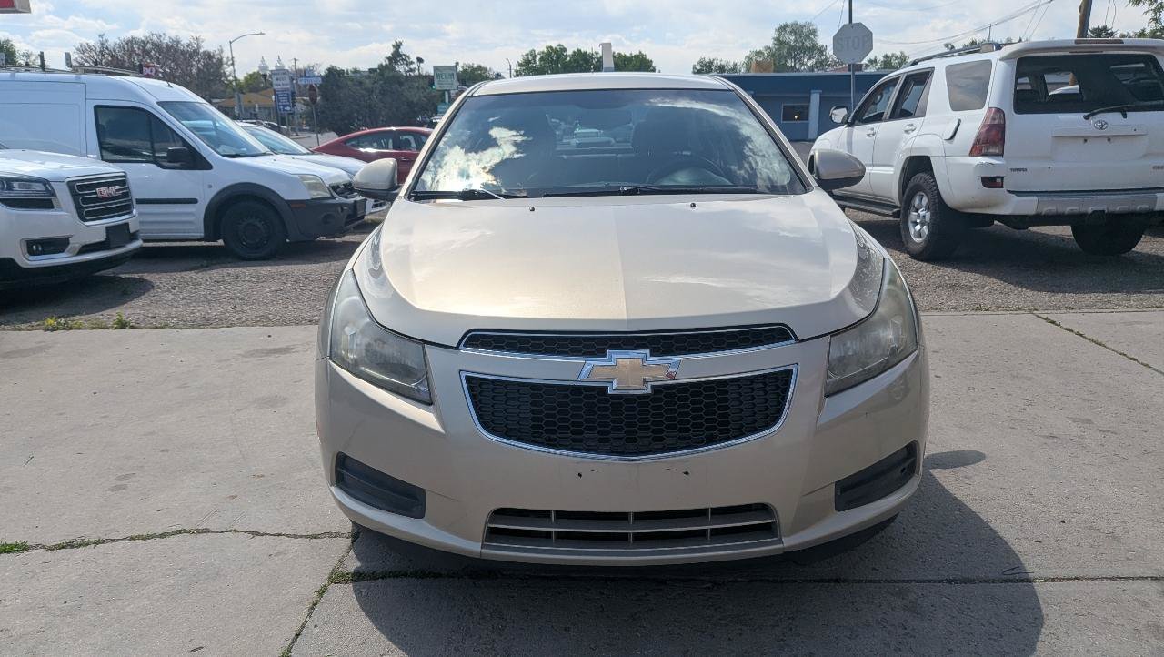 Used 2012 Chevrolet Cruze LT FWD image 2