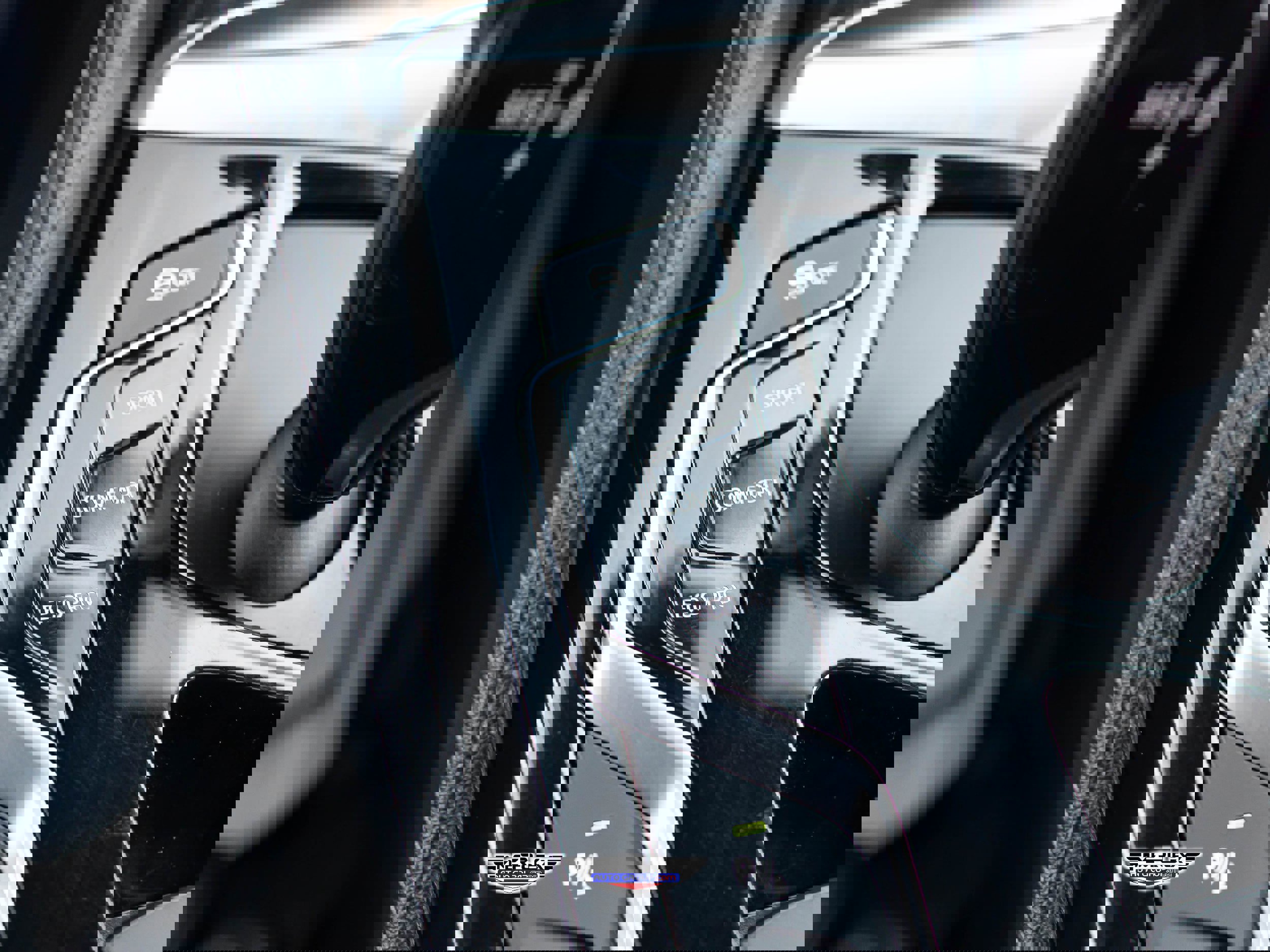 Used 2018 BMW 540i xDrive w/ M Sport Package image 37